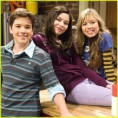 Nessa categoria é apenas download, da 3° Temporada de iCarly. São os seguintes conteúdos: